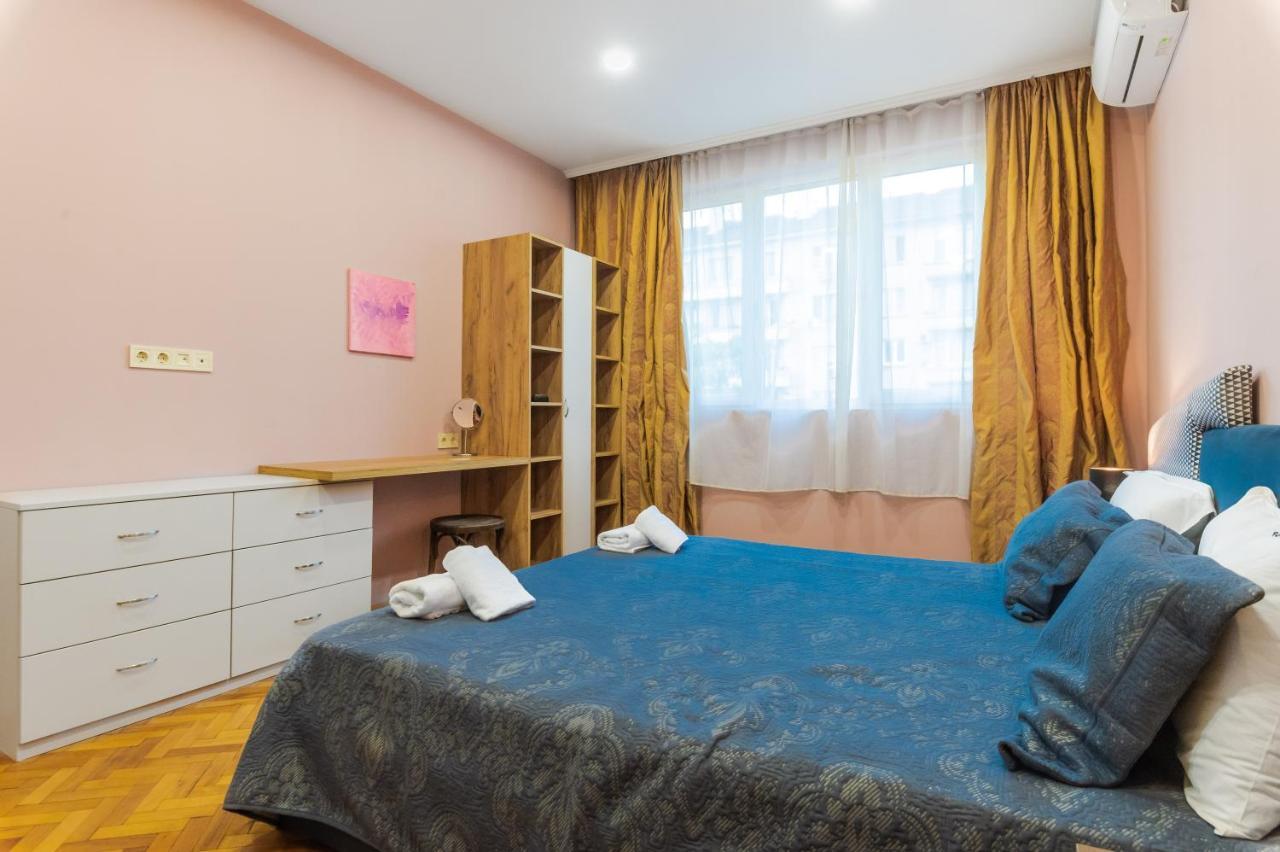 Lovely Cozy 2Bd Apartment Near The Center Of 索菲亞 外观 照片